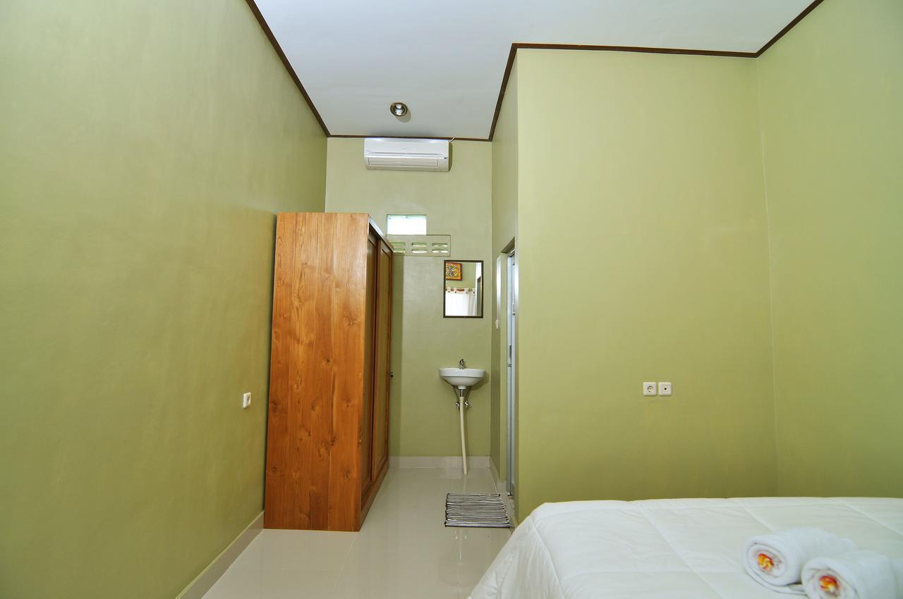 Cempaka Mas Guesthouse Kuta Lombok Extérieur photo