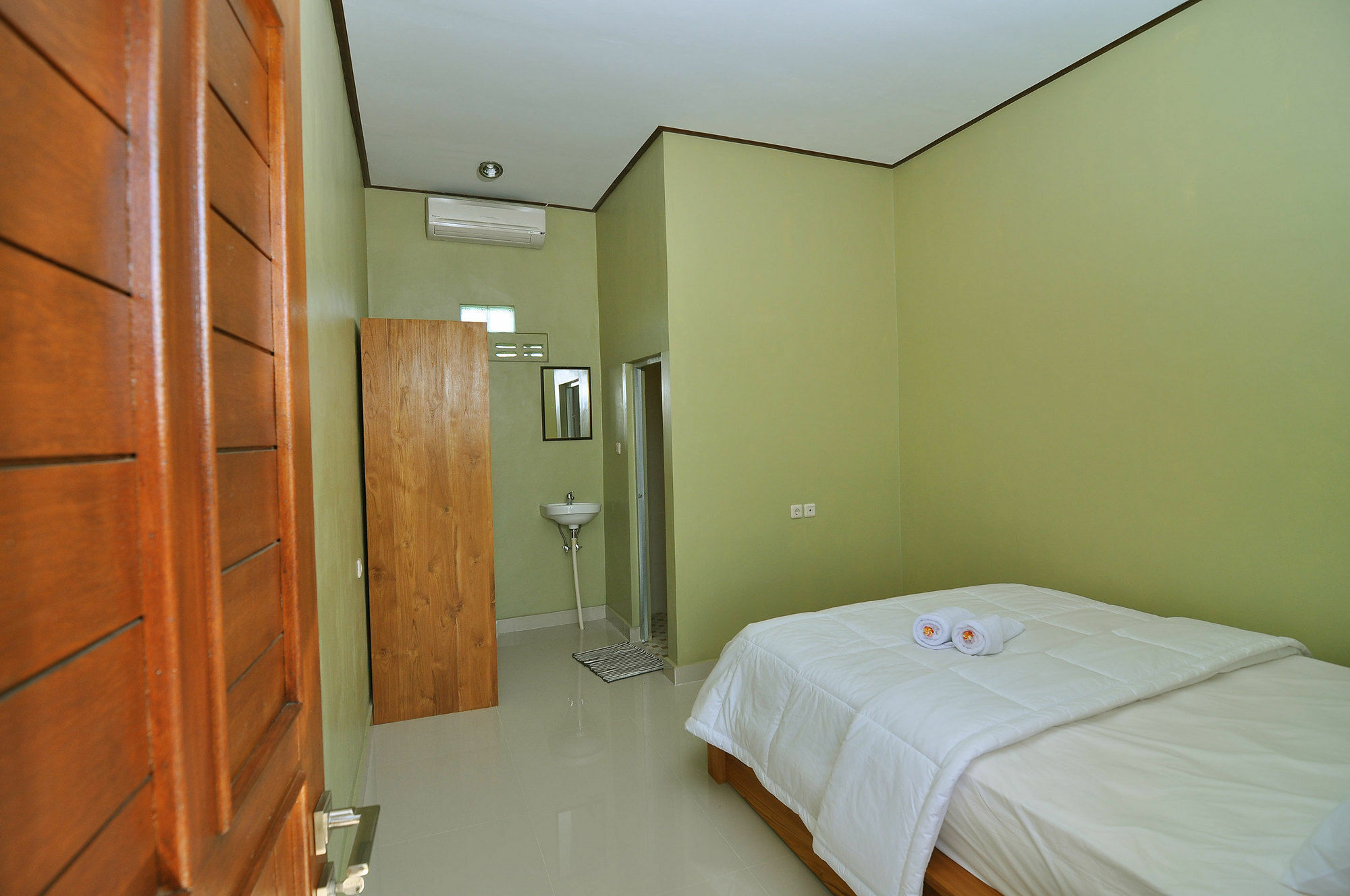 Cempaka Mas Guesthouse Kuta Lombok Extérieur photo