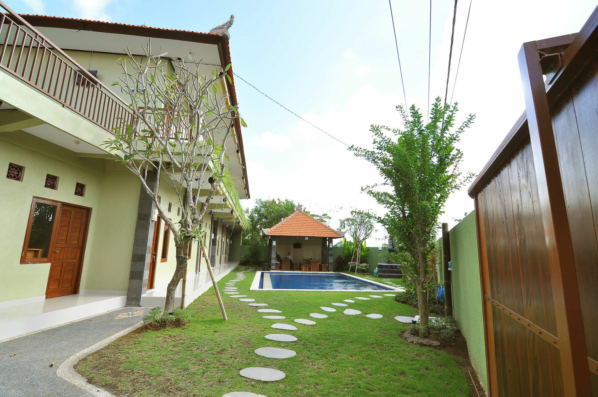 Cempaka Mas Guesthouse Kuta Lombok Extérieur photo